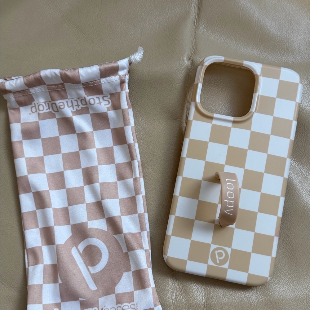 Loopy Case iPhone 15 Pro Max Sand Dollar/Nude Checkered